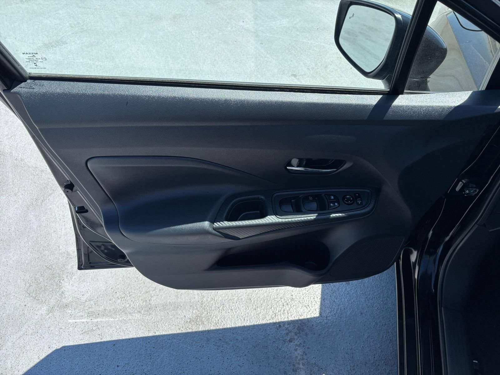 Used 2025 Nissan Versa SV FWD image 18