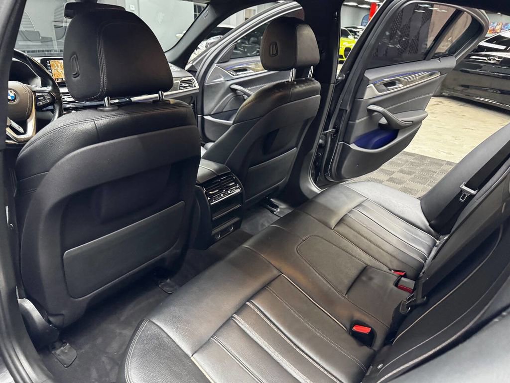 Used 2018 BMW 530i RWD image 44