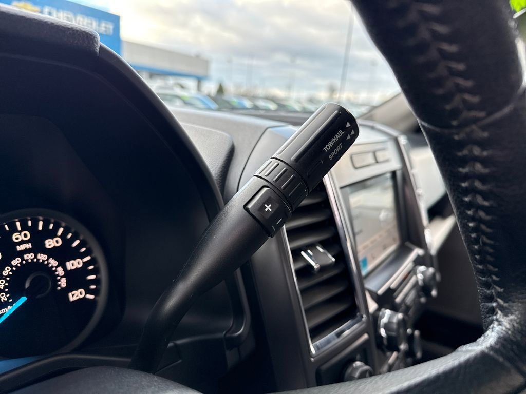 Used 2016 Ford F150 XLT w/ Equipment Group 302A Luxury image 26