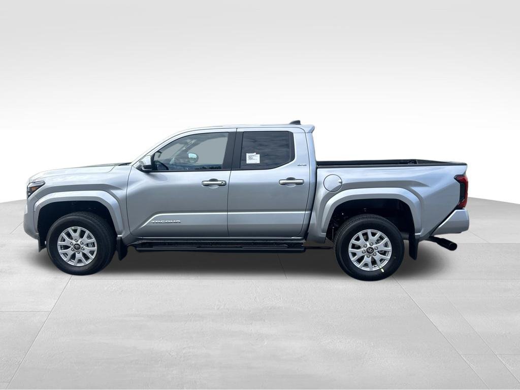 New 2026 Toyota Tacoma SR5 AWD/4WD image 2