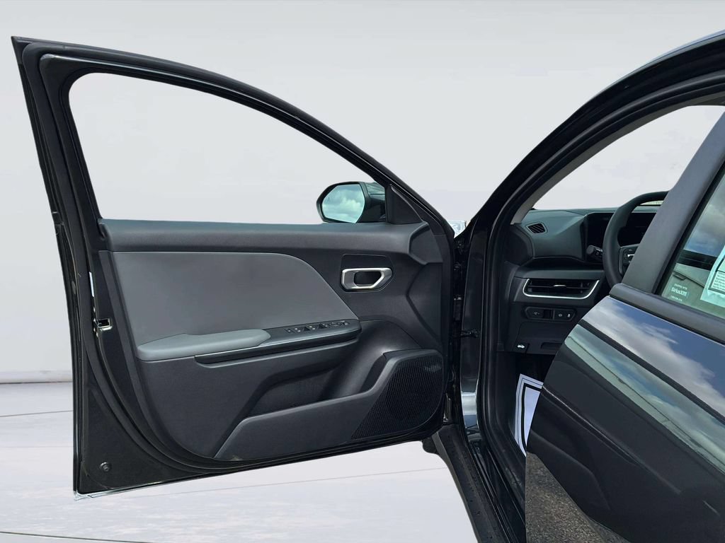Used 2025 Kia K4 FWD image 25