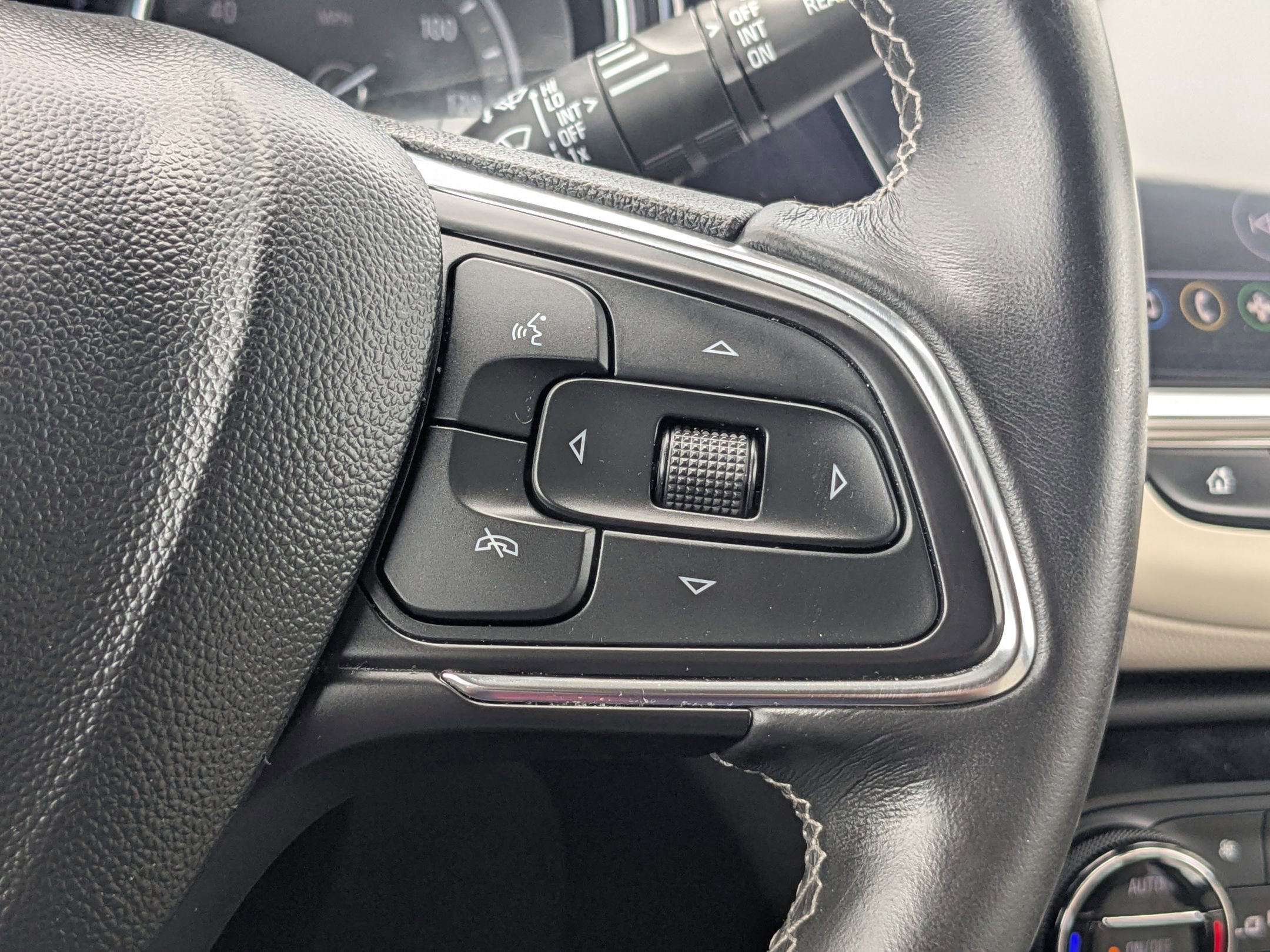 Used 2022 Buick Encore GX Select FWD image 22
