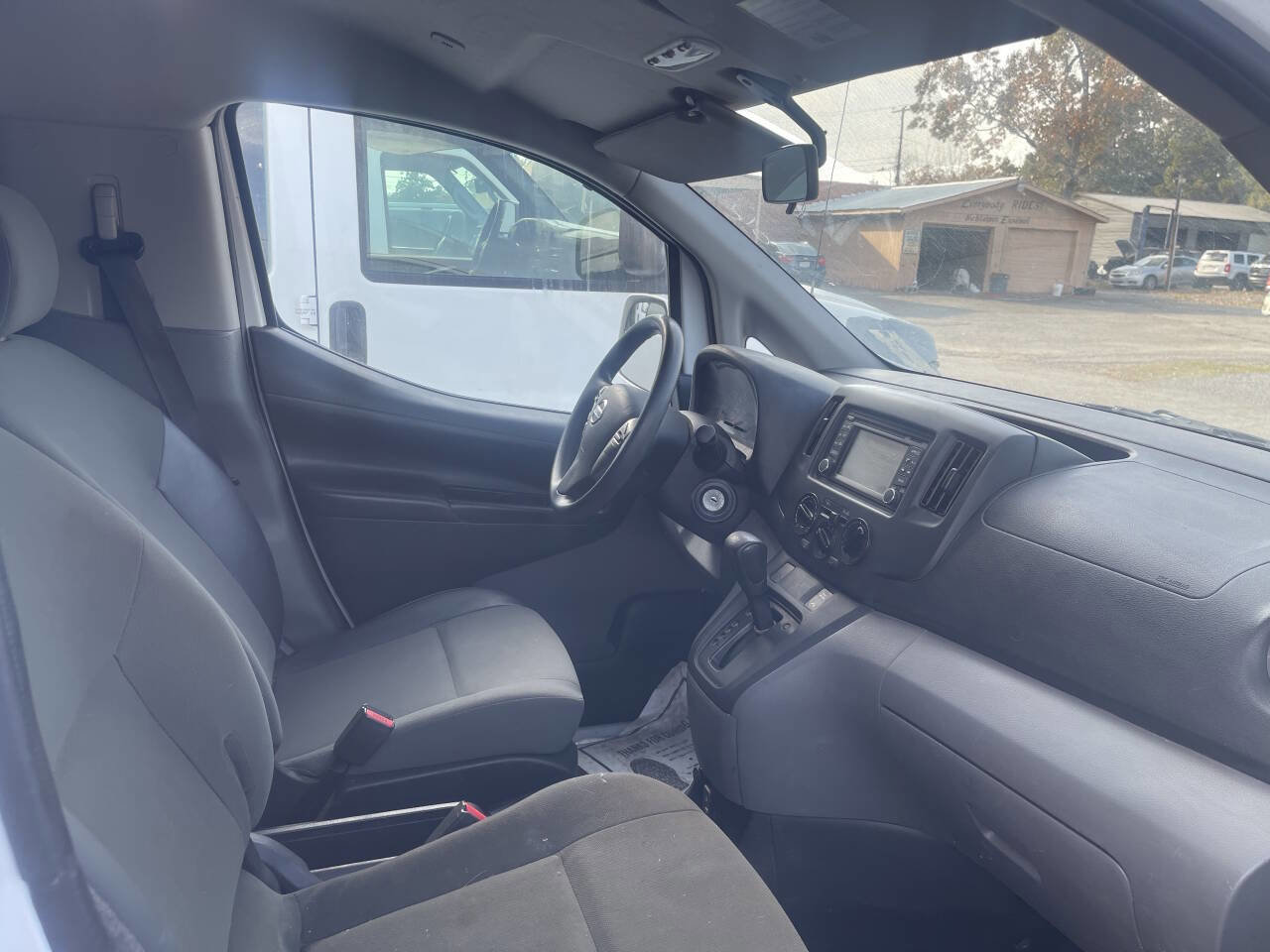 Used 2018 Nissan NV200 SV w/ Navigation Package image 10