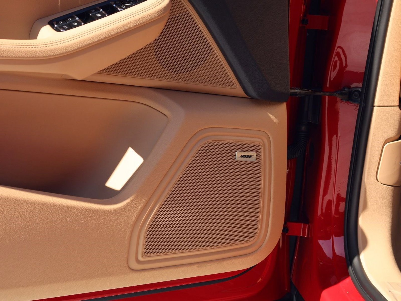 New 2026 Porsche Macan AWD/4WD image 14