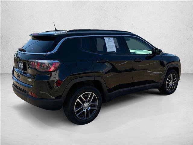 Used 2018 Jeep Compass Latitude w/ Popular Equipment Group FWD image 5