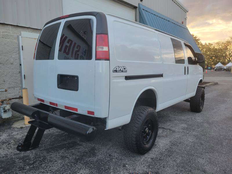 Used 2011 Chevrolet Express 1500 AWD image 37
