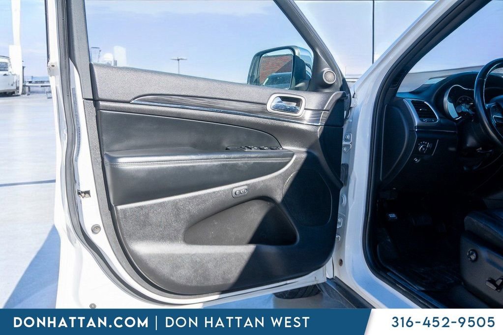 Used 2019 Jeep Grand Cherokee Limited image 12