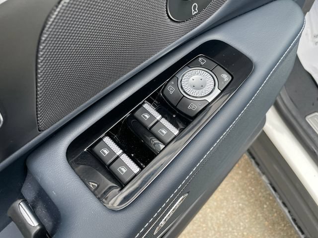Used 2025 Lincoln Nautilus Reserve AWD/4WD image 40