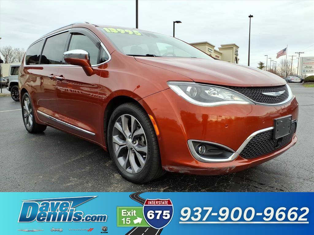 Used 2018 Chrysler Pacifica Limited w/ Tire & Wheel Group