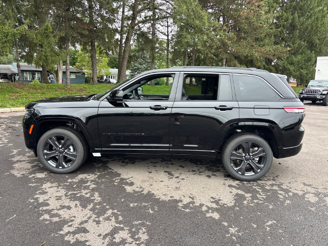 New 2027 Jeep Grand Cherokee Limited AWD/4WD image 3