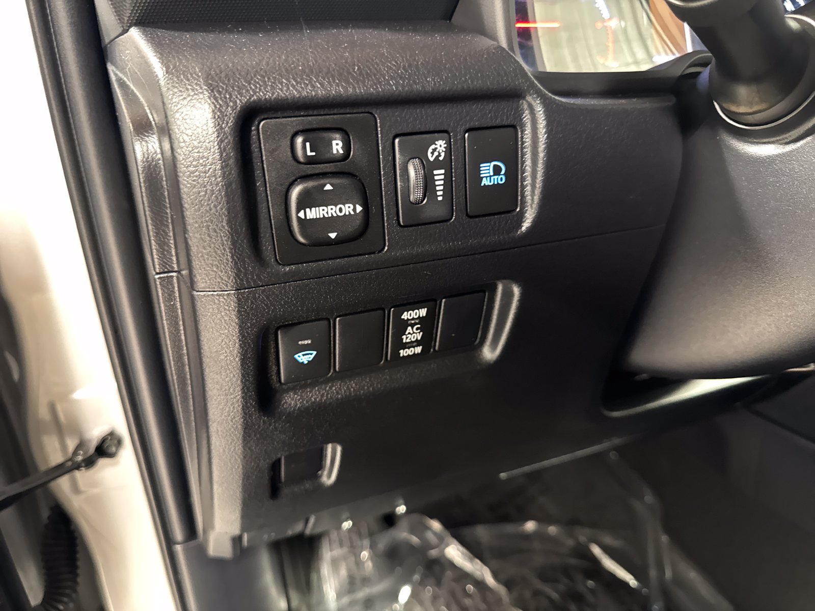 Used 2021 Toyota 4Runner SR5 Premium w/ Moonroof Package AWD/4WD image 14