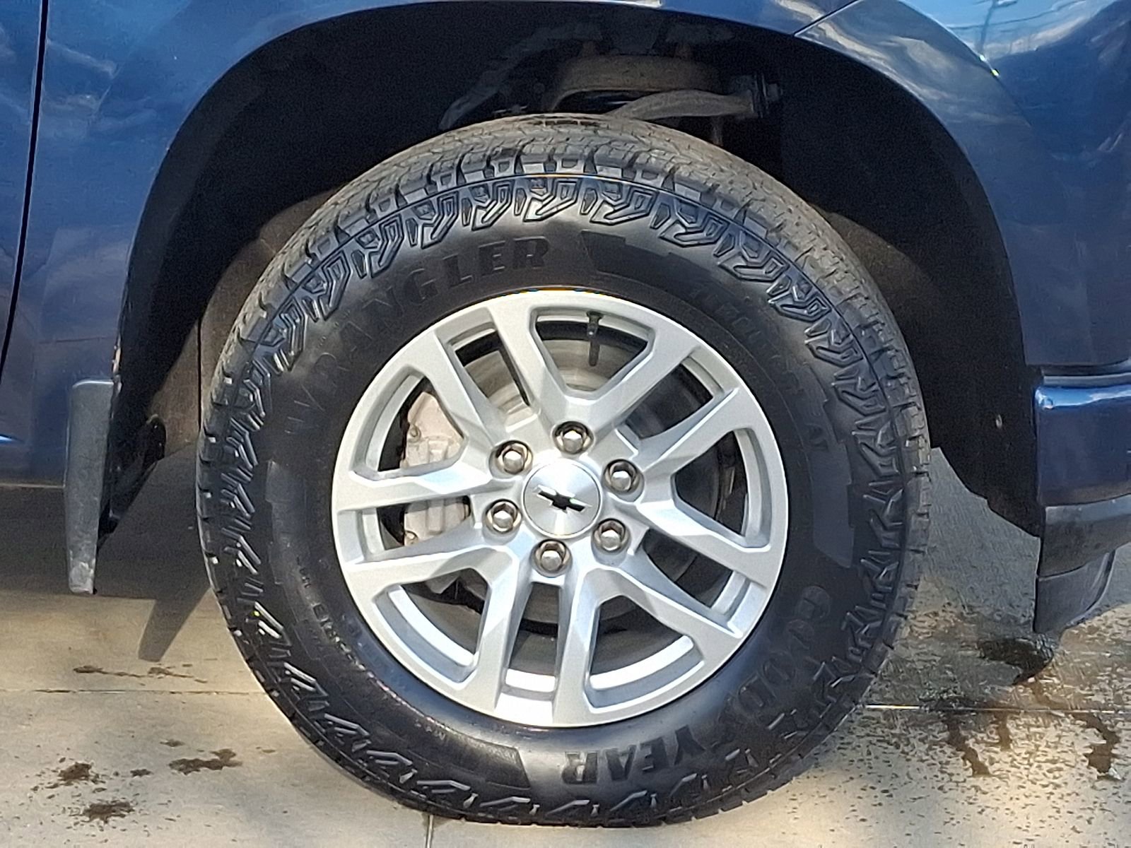 Used 2021 Chevrolet Silverado 1500 RST w/ Bed Protection Package image 8