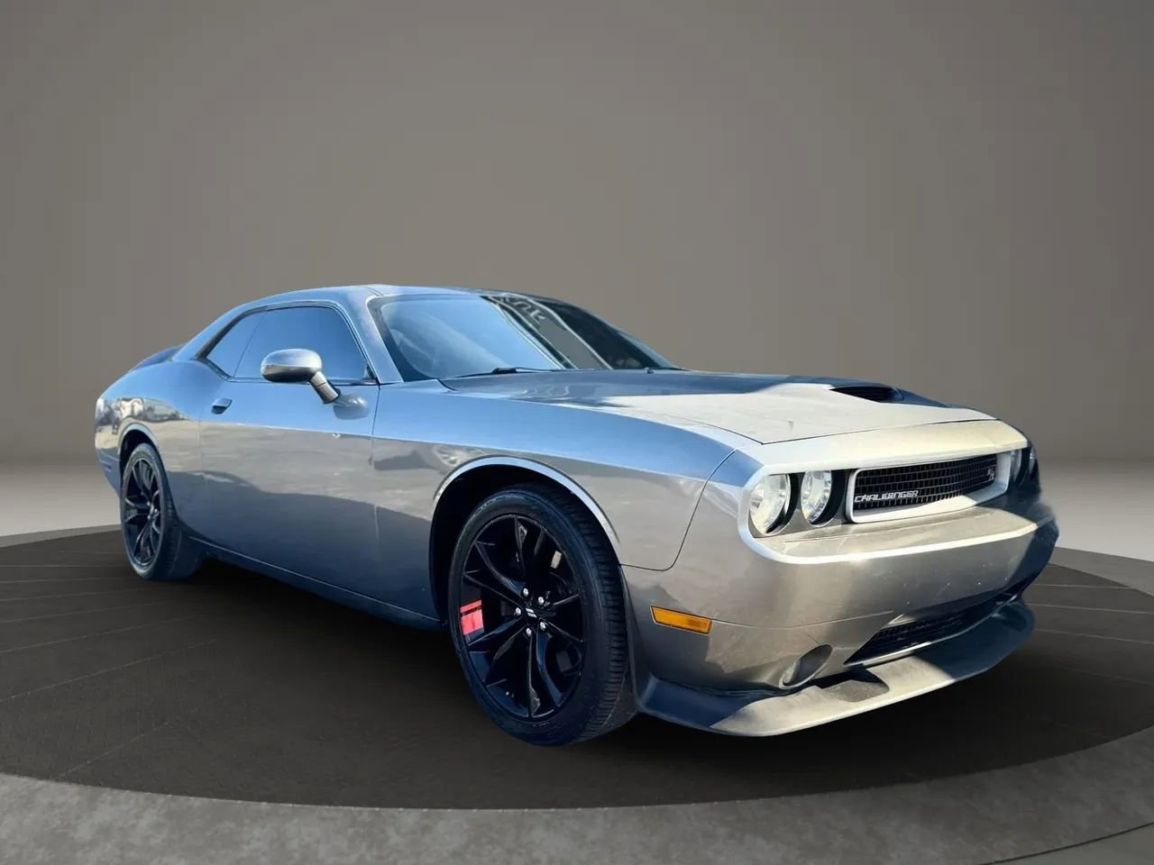 Used 2012 Dodge Challenger R/T image 10