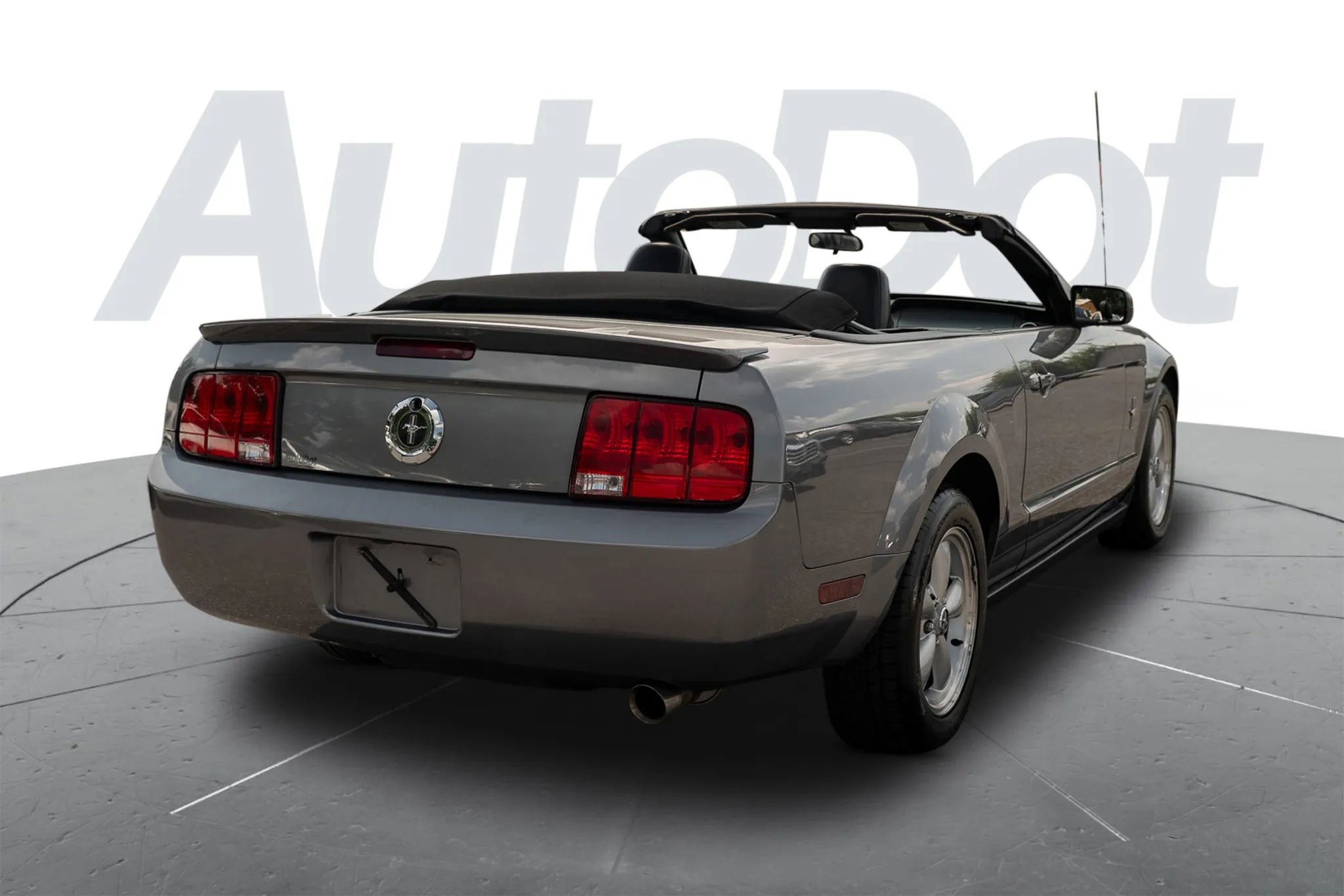 Used 2007 Ford Mustang Premium image 3