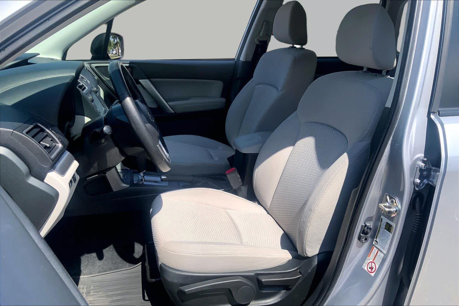Used 2018 Subaru Forester 2.5i AWD/4WD image 8