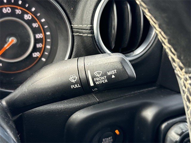 Used 2019 Jeep Wrangler Unlimited Sahara image 25