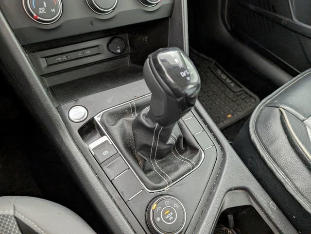 Used 2022 Volkswagen Taos S image 25