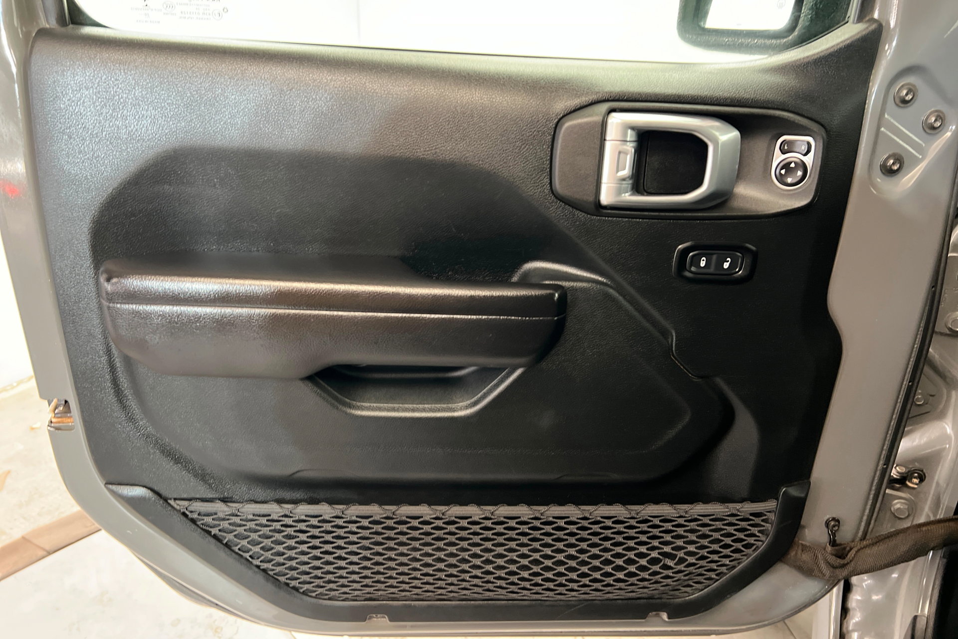 Used 2021 Jeep Wrangler Unlimited Rubicon image 14