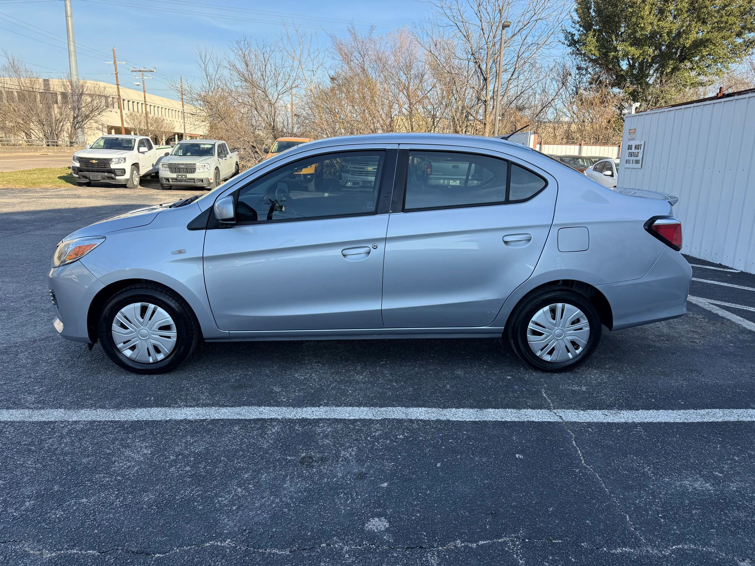 Used 2022 Mitsubishi Mirage G4 ES FWD image 2