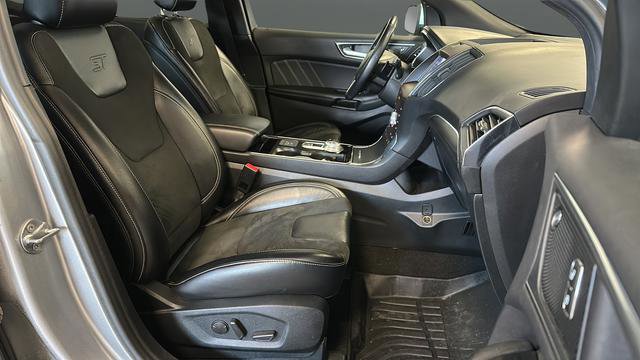 Used 2020 Ford Edge ST w/ Equipment Group 401A AWD/4WD image 23