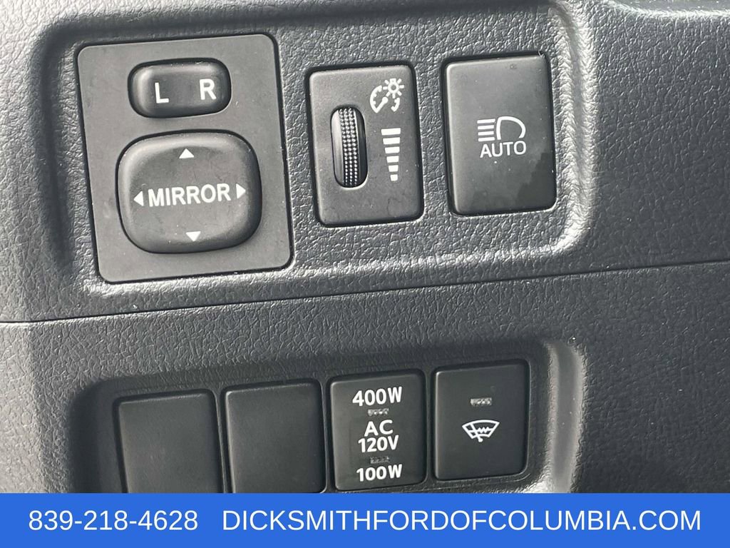 Used 2024 Toyota 4Runner TRD Off-Road Premium image 18