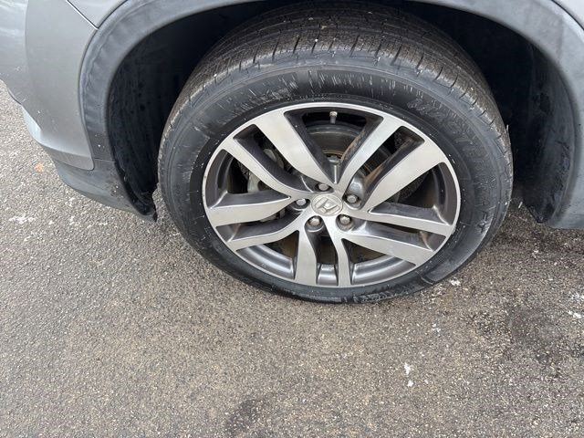 Used 2016 Honda Pilot Touring image 46