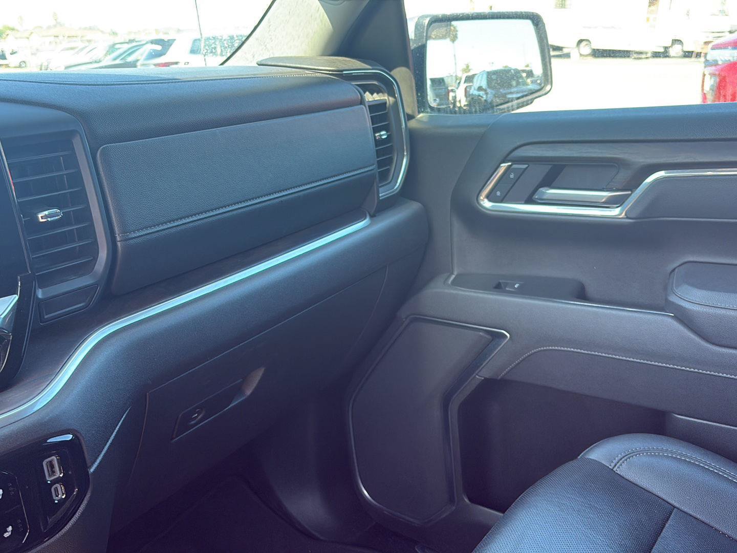 Used 2025 GMC Sierra 1500 SLT RWD image 11