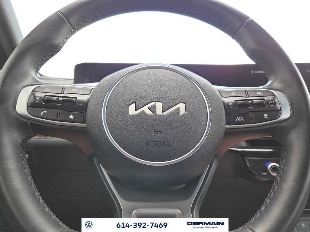 Used 2025 Kia K5 GT-Line w/ GT-Line Premium Package FWD image 17