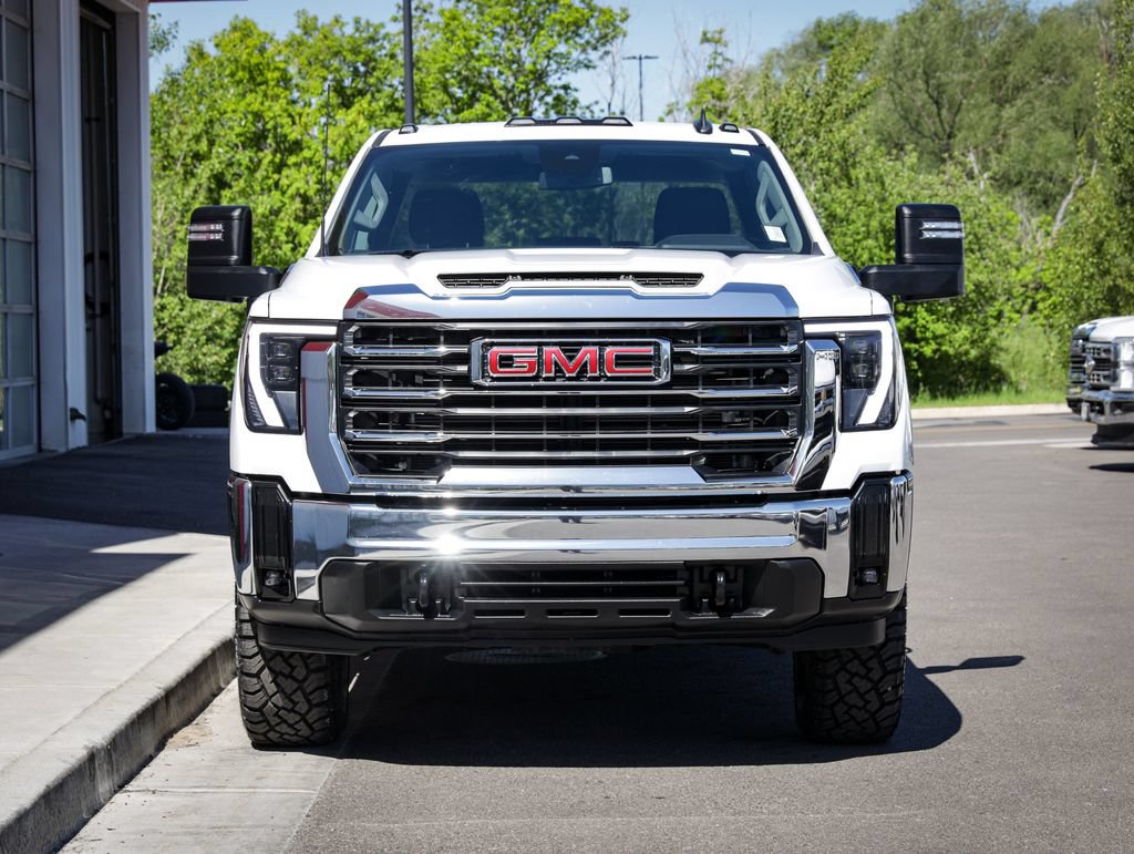 Used 2025 GMC Sierra 3500 SLE w/ SLE Convenience Package AWD/4WD image 9