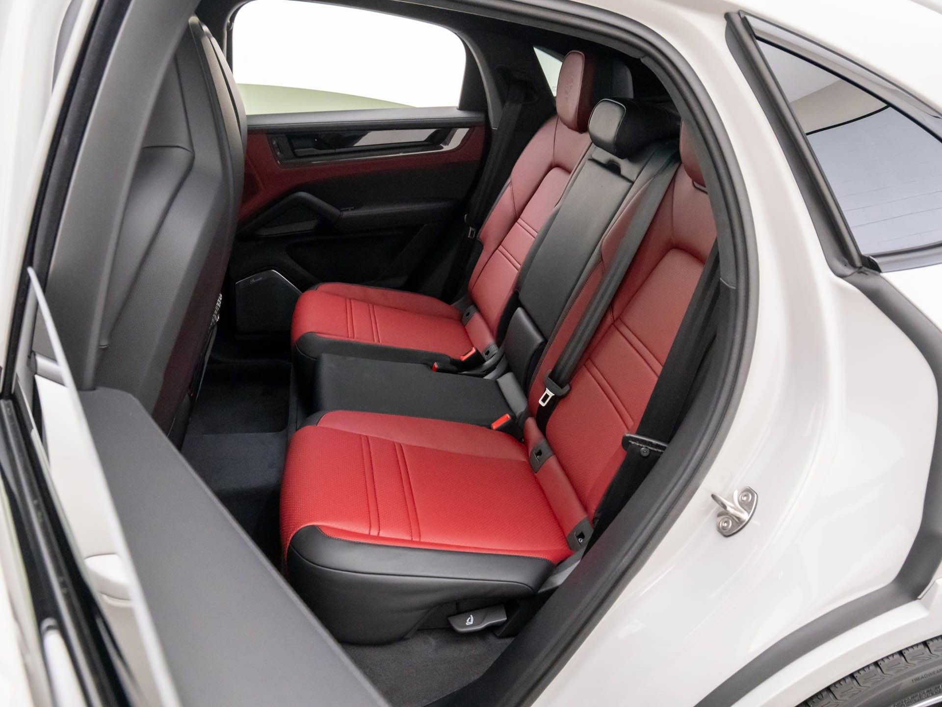 New 2026 Porsche Cayenne GTS image 16