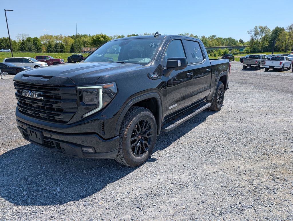 Used 2024 GMC Sierra 1500 Elevation w/ Elevation Premium Package AWD/4WD image 2