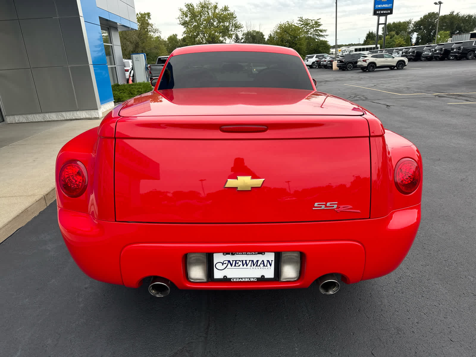 Used 2004 Chevrolet SSR w/ Preferred Equipment Group RWD image 7