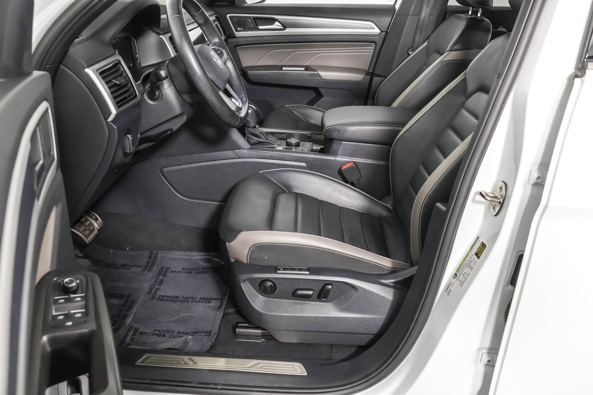 Used 2022 Volkswagen Atlas Cross Sport SEL Premium R-Line image 25