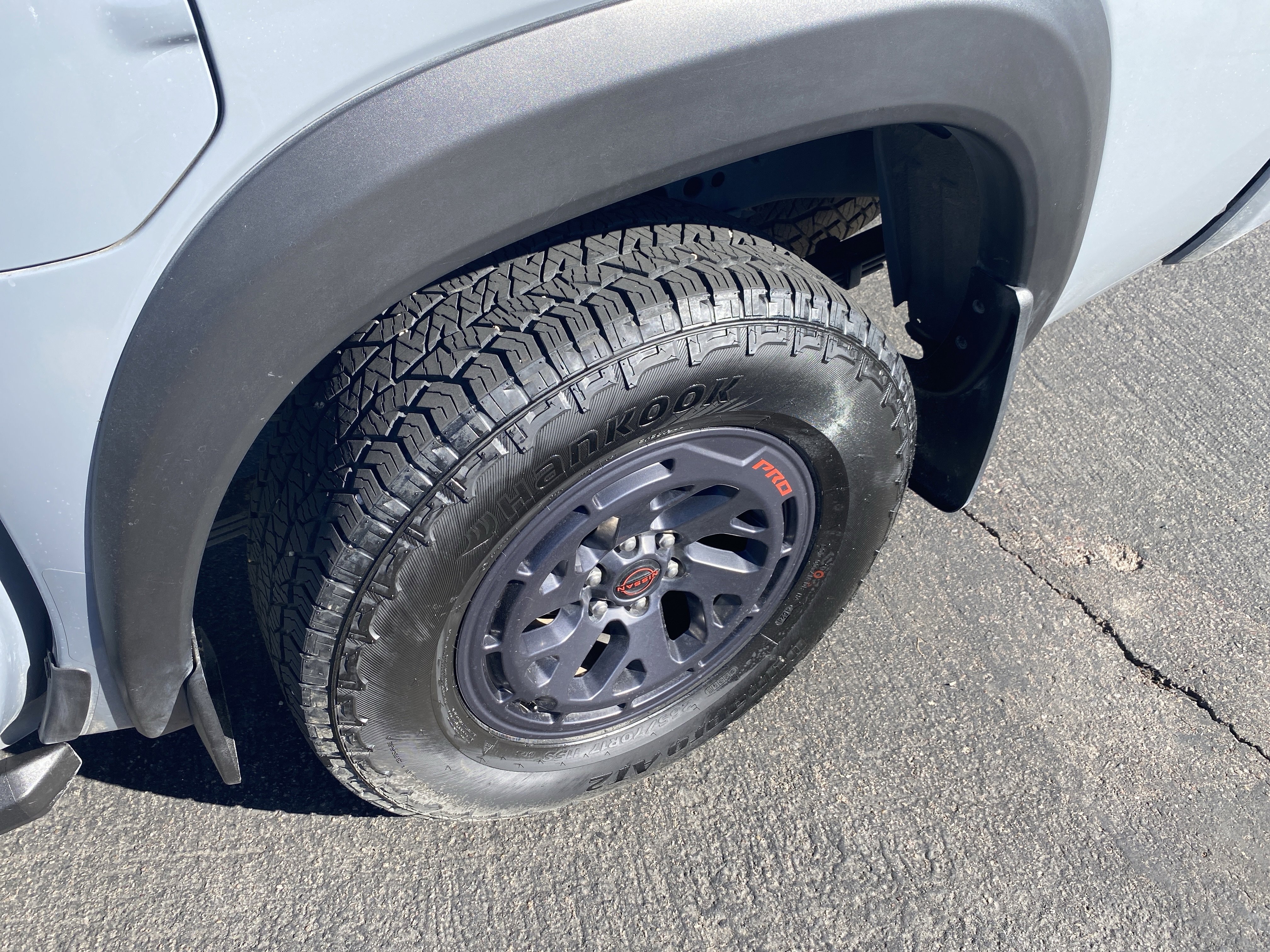 Used 2025 Nissan Frontier PRO-4X w/ Pro Convenience Package image 19