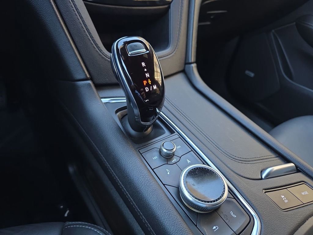 Certified 2023 Cadillac XT6 Premium Luxury image 16