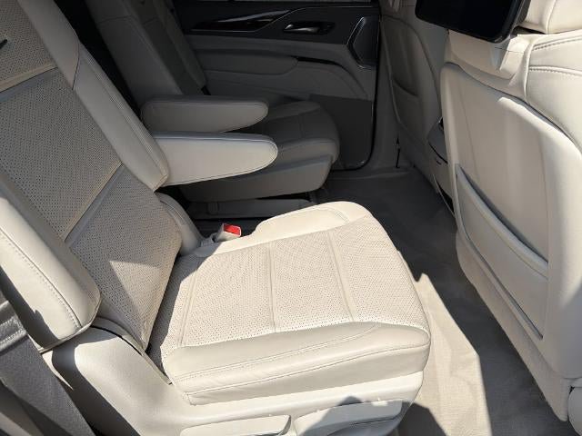 Certified 2024 Cadillac Escalade Sport Platinum w/ Heavy-Duty Trailer Package AWD/4WD image 15