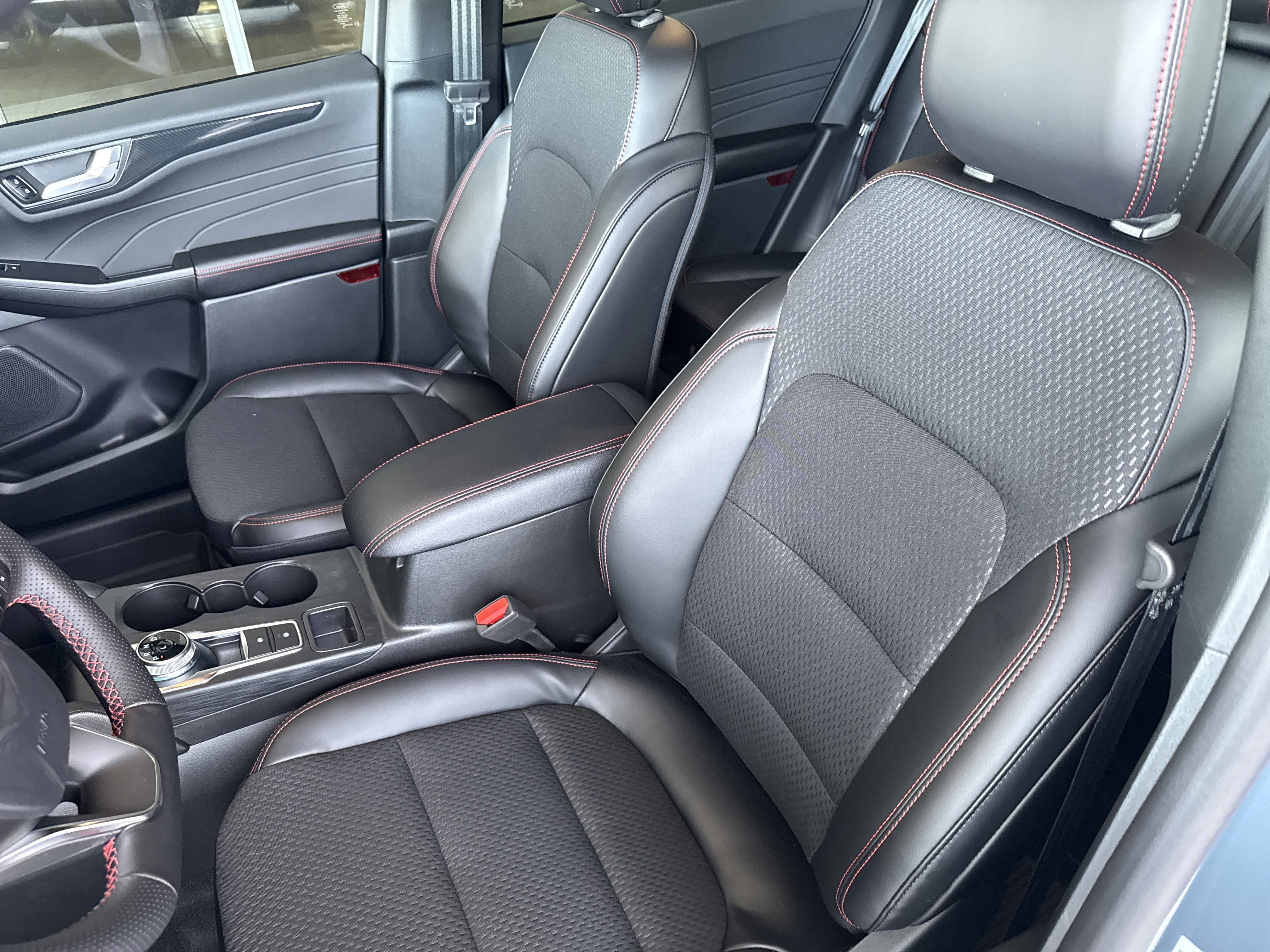 New 2026 Ford Escape ST-Line w/ Tech Pack #1 FWD image 20