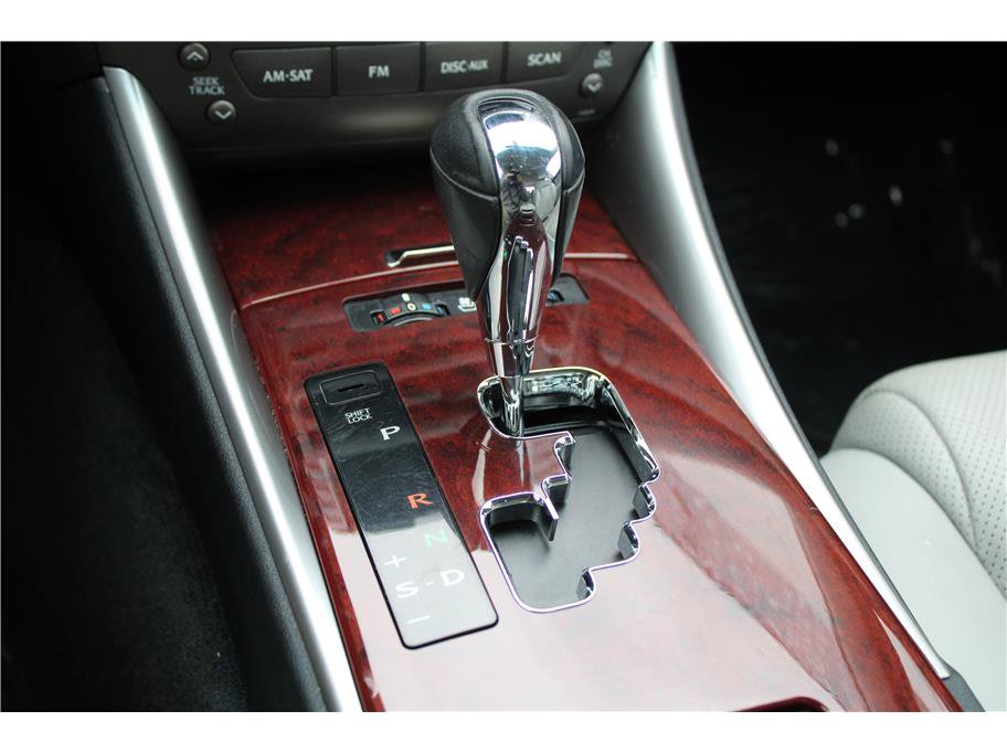 Used 2008 Lexus IS 250 w/ Premium Pkg RWD image 34