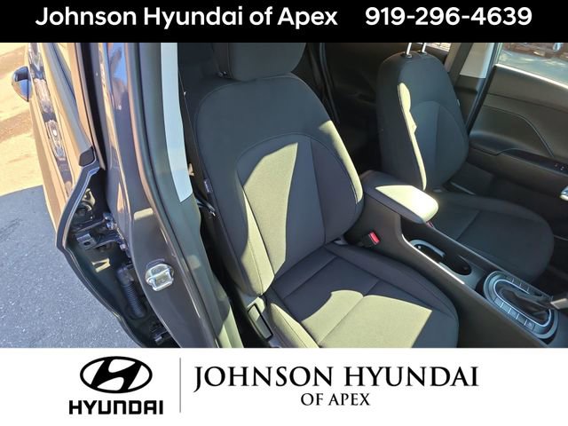Certified 2025 Hyundai Kona SEL image 20