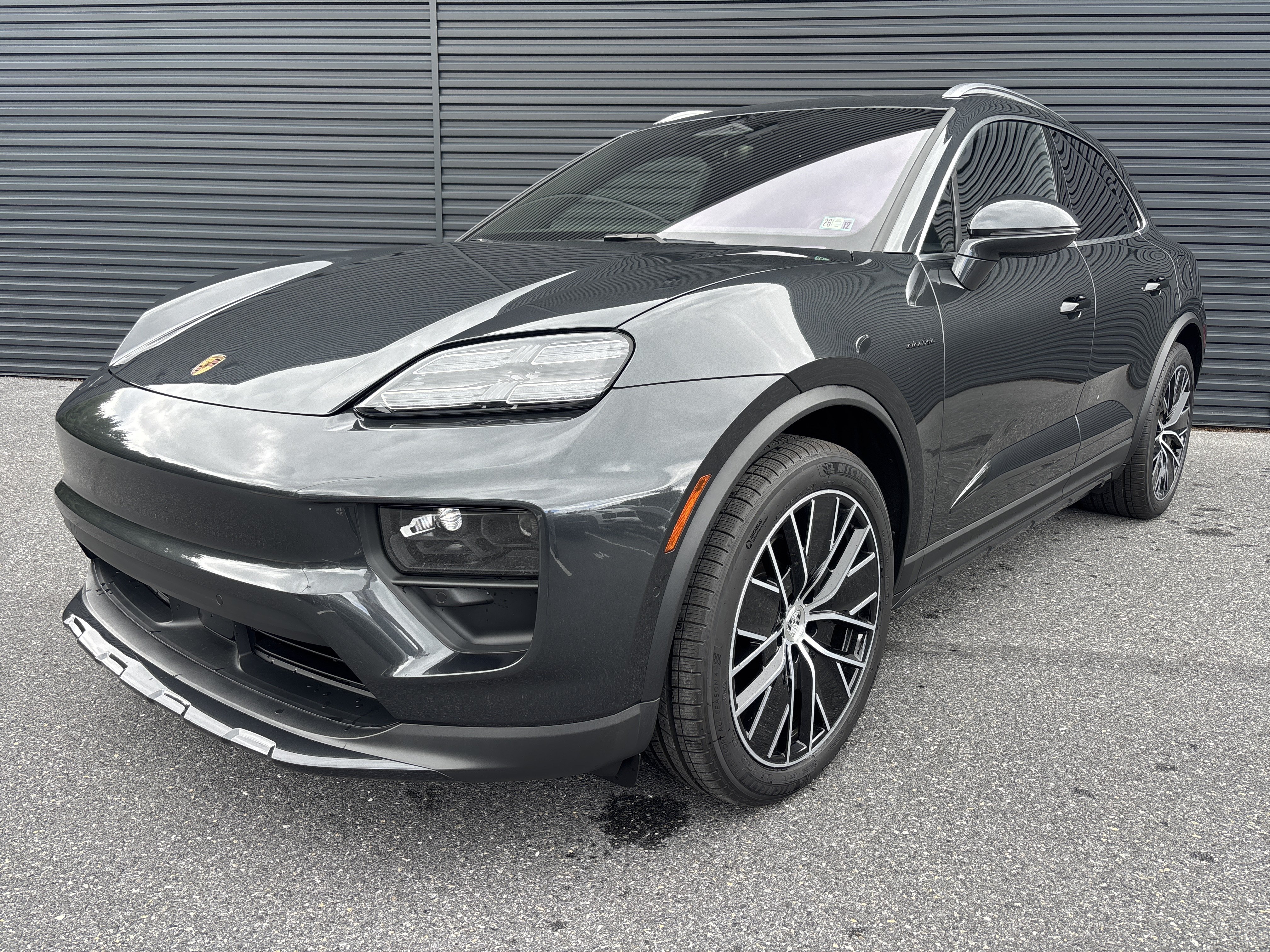 New 2025 Porsche Macan 4 Electric AWD/4WD image 1