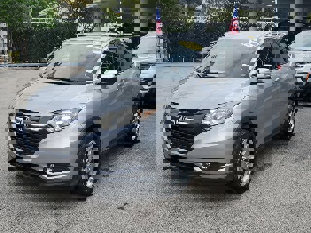 Used 2017 Honda HR-V EX image 3