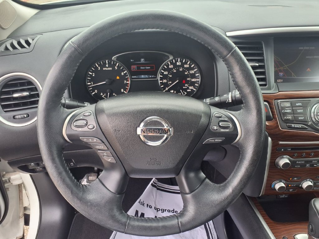Used 2018 Nissan Pathfinder Platinum w/ Cargo Package FWD image 16