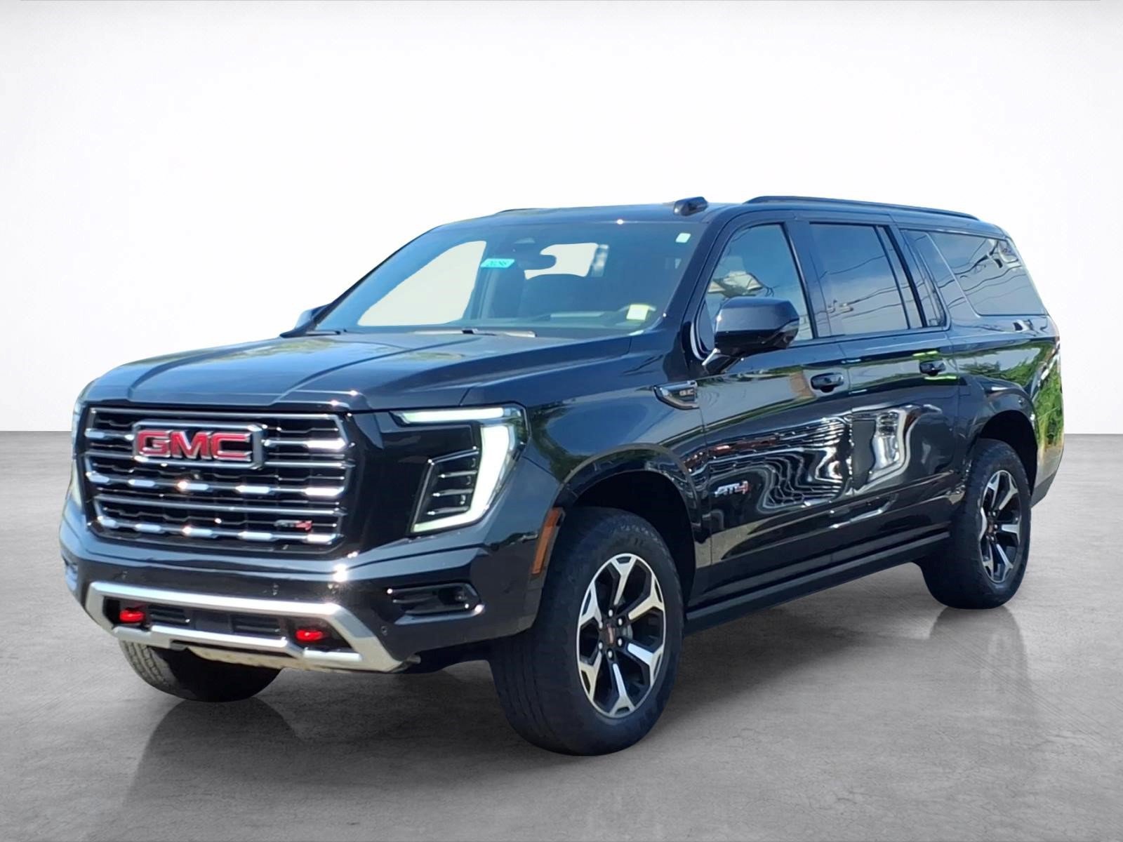 Certified 2025 GMC Yukon XL AT4 w/ AT4 Premium Plus Package AWD/4WD image 1