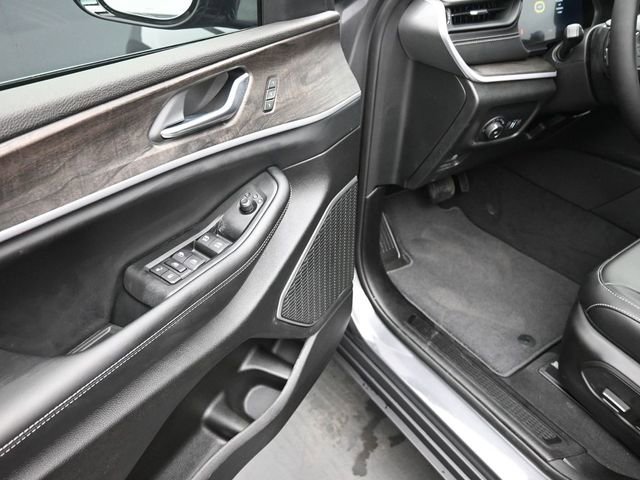 New 2026 Jeep Grand Cherokee Limited w/ Trailer Tow Package image 14