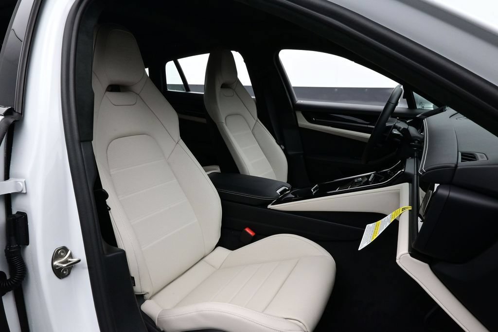 New 2026 Porsche Panamera GTS AWD/4WD image 18