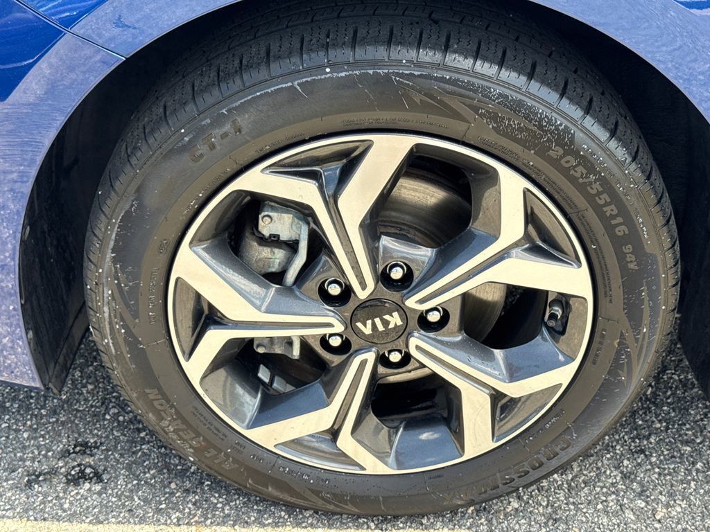 Used 2020 Kia Forte LXS FWD image 11