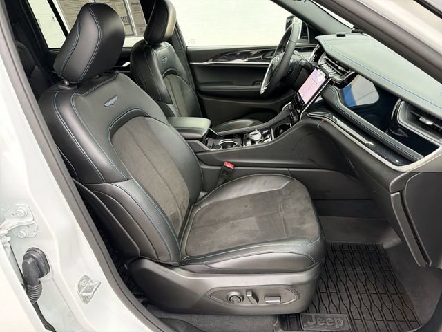 Used 2022 Jeep Grand Cherokee Trailhawk w/ Luxury Tech Group III AWD/4WD image 26