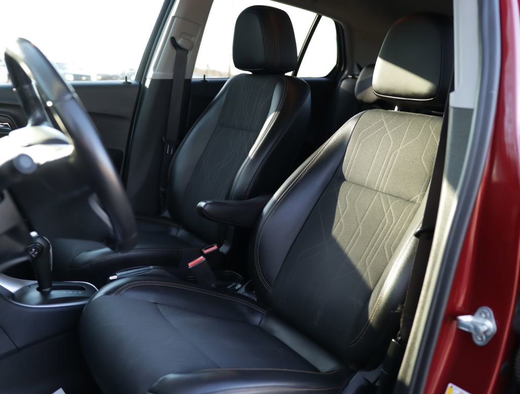 Used 2019 Chevrolet Trax LT w/ Driver Confidence Package image 20