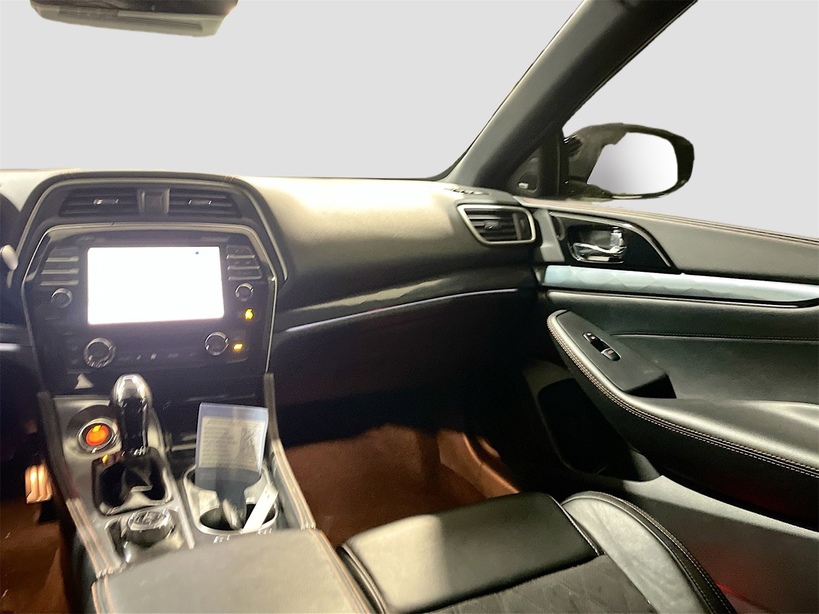 Used 2023 Nissan Maxima SR w/ Sport Mat Group image 25