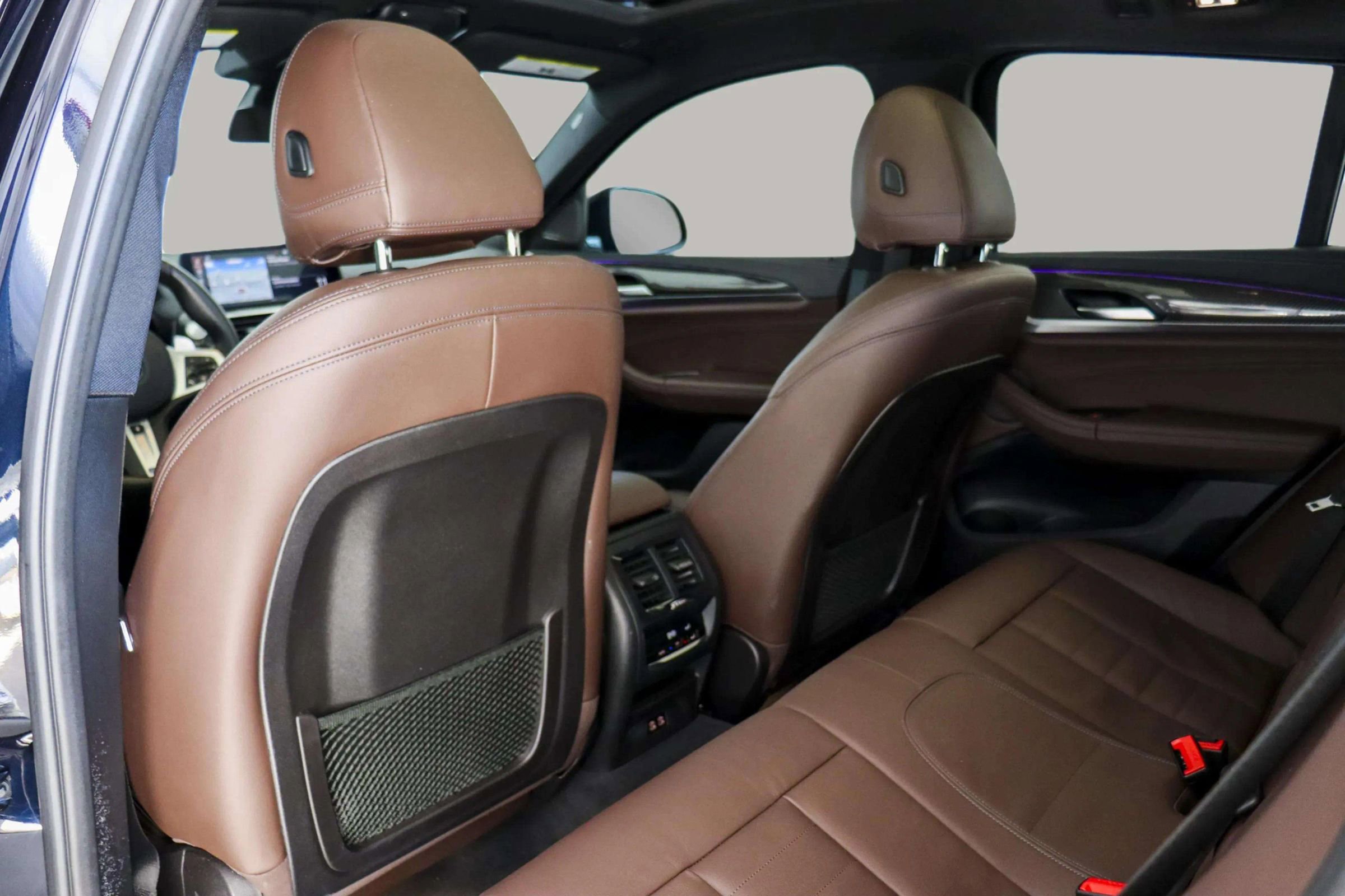 Used 2020 BMW X4 xDrive30i w/ Executive Package image 27